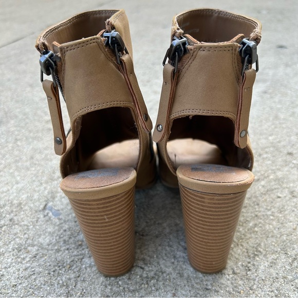 Dolce Vita Zippered Open Toe Ankle Boots - Picture 7 of 9